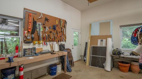 572 Spring Cave Rd, Spring Bluff MO exterior