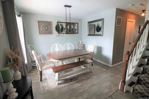 18 Taconic St, Poughkeepsie NY 12603-4424 exterior