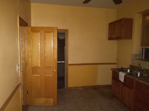 2918 Polk St, Chicago IL 60612-3905 exterior