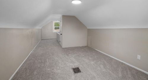 3117 Stratford Dr, Wyoming MI exterior