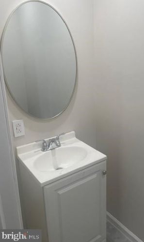 232 Edgewood St, Philadelphia PA 19139-2323 exterior