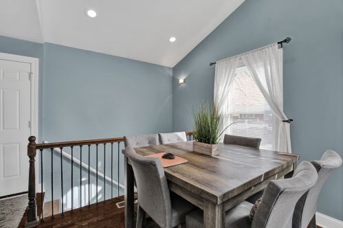 9152 Un Ave, Chicago IL 60609-5235 exterior