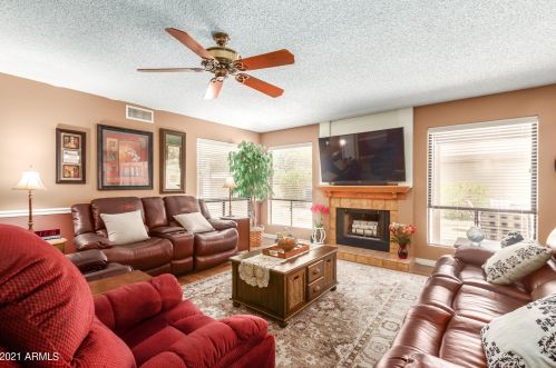 25402 Sedona Dr, Chandler AZ  85248-6636 exterior