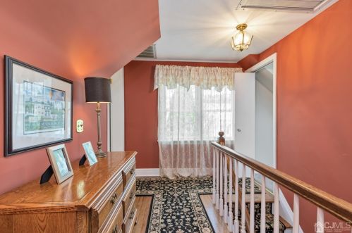 46 Lincoln Ave, Edison NJ exterior