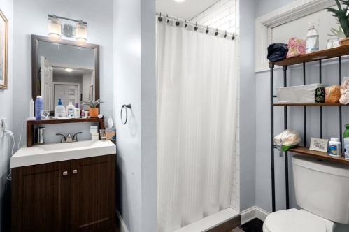 204 Falcon St, Boston MA 02128 exterior