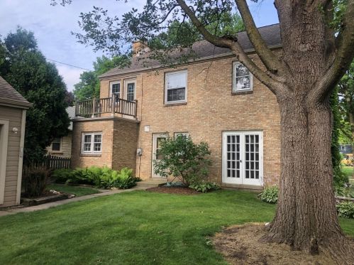 2769 73rd St, Milwaukee, WI 53210-1002