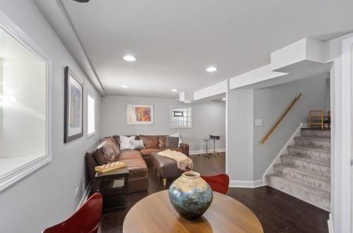 1814 Warner Ave, Chicago IL 60618-3031 exterior