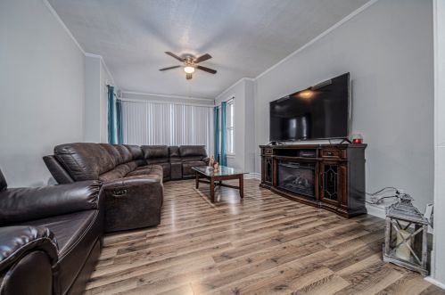 4706 13th St, Chicago IL 60804-1507 exterior