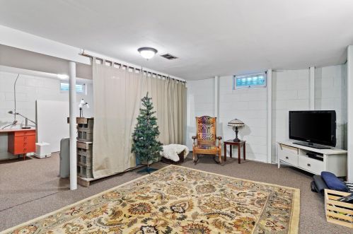 7800 Townsend St, Milwaukee WI 53212-1633 exterior