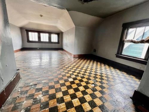 1643 Monongahela Ave, Pittsburgh PA 15218-2047 exterior