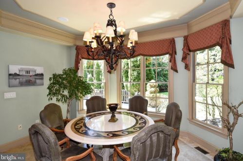 11300 Glen Rd, Rockville MD 20854-1849 exterior