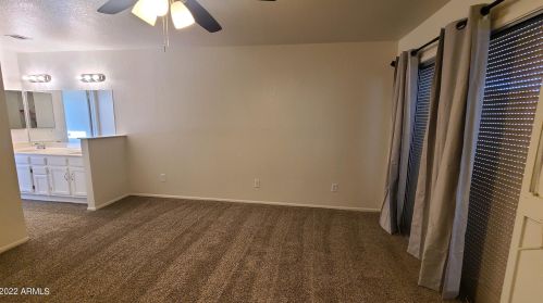 6826 17 Way, Phoenix AZ 85042-5707 exterior