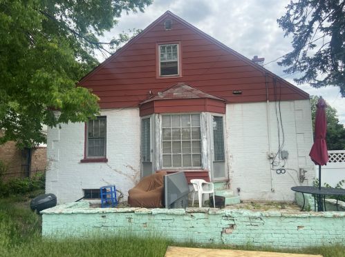 2030 21st Ave, Broadview, IL 60155-2918