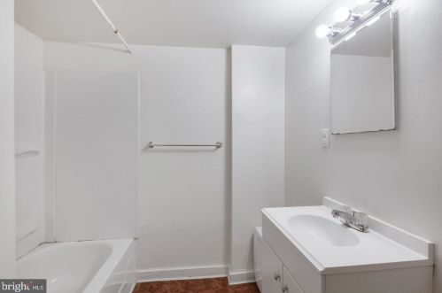 3512 Lancaster Ave, Philadelphia PA  19104-4916 exterior