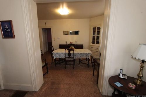 154 Hawkins St, Derby CT 06418-1521 exterior