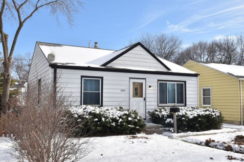 3386 Chase Ave, Milwaukee WI 53207-2639 exterior