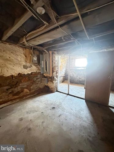 5555 Addison St, Philadelphia PA  19143-1305 exterior