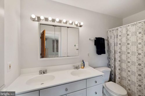 14 Glendale Ave, Alexandria VA 22301-2403 exterior