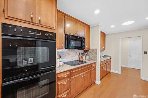 1678 Pepperwood Ct, Concord CA  94521-1126 exterior