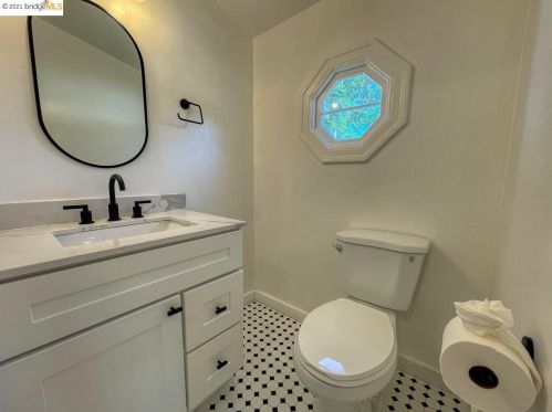 2918 Euclid Ave, Concord CA  94519-2634 exterior