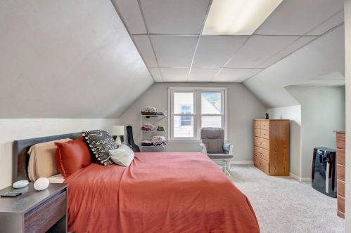 3727 99th St, Milwaukee WI  53222-2421 exterior