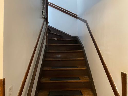 2944 Rockwell St, Chicago, IL 60618-7806