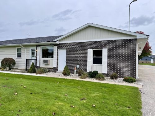 713 Andover St, Grand Rapids, MI 49548-7610