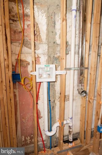 2028 29 St, Philadelphia PA 19132-3022 exterior