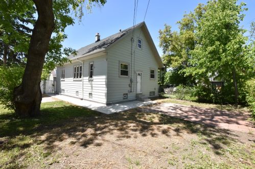 2554 Hubbard St, Milwaukee WI  53212-2845 exterior