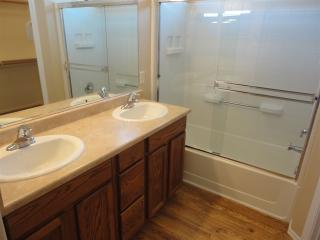 4261 Mesquite Desert Trl, Tucson AZ  85706-3011 exterior