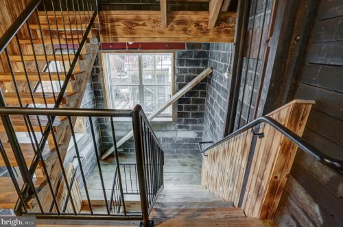 220 Prince St, Lancaster PA 17603-5878 exterior