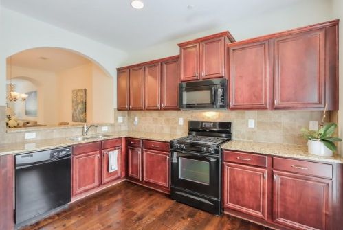 7360 Glisten Ave, Atlanta GA 30328-2876 exterior