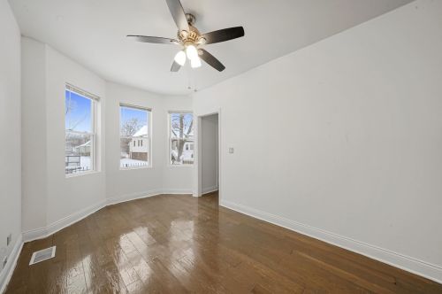 5221 Carpenter St, Chicago IL 60621-1414 exterior