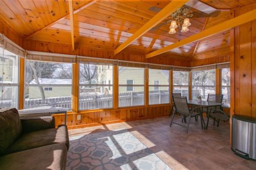 2132 County Rd F, Saint Paul MN 55110-3801 exterior