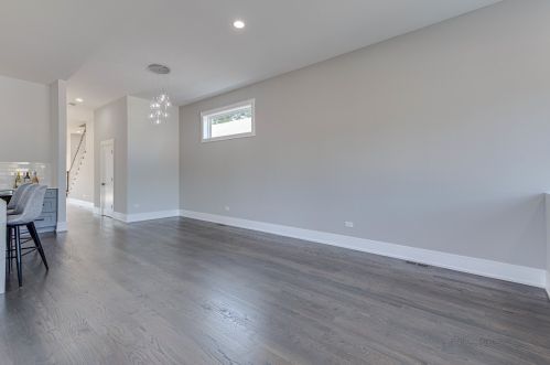 5307 Mcvicker Ave, Chicago IL 60630-1922 exterior