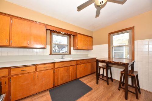 3386 Chase Ave, Milwaukee WI 53207-2639 exterior