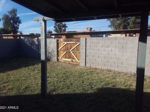 4516 Edgemont Ave, Phoenix AZ 85035-1808 exterior