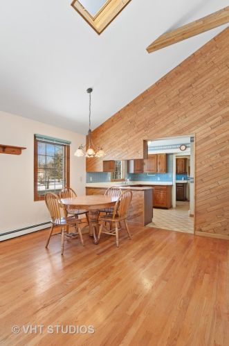 3915 Wilderness Rdg, Bull Valley IL 60012-1718 exterior