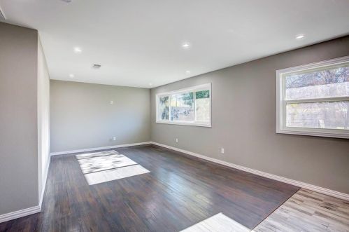 1426 Gillette St, Dallas TX 75217-1210 exterior