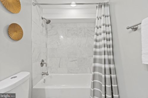 1429 Montello Ave, Washington DC 20002-2863 exterior