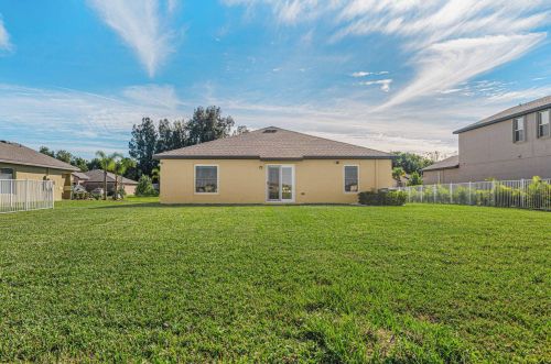 901 Bent Creek Dr, Fort Pierce FL  34947-1331 exterior