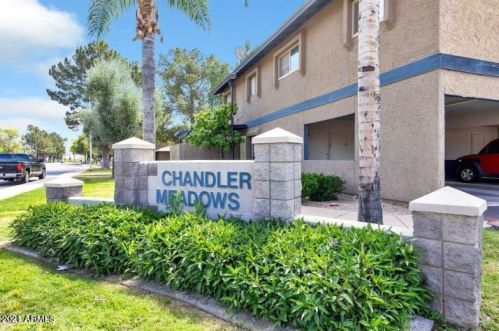 286 Palomino Dr, Chandler AZ  85225-3464 exterior