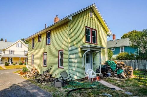 62 Eldridge St, Manchester CT 06040-5551 exterior