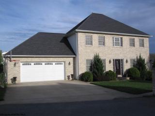 1049 Autumn Ave, Morgantown, WV 26508-6239