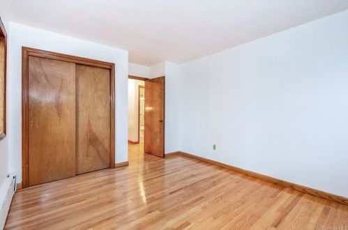 2655 Netherland Ave, Bronx NY 10463-4808 exterior