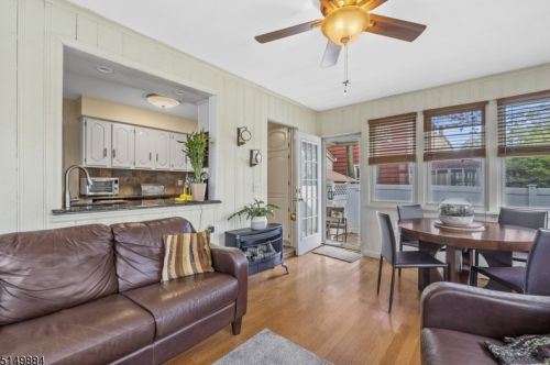 110 Blauvelt St, Teaneck NJ 07666-3862 exterior