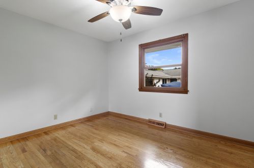 2231 Mallory Ave, Milwaukee WI 53221-4262 exterior