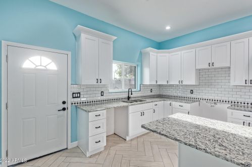 3638 61 Dr, Phoenix AZ 85033-4113 exterior