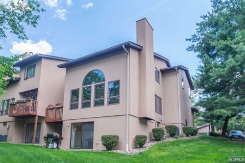 29 Cedarwood Ter, West Paterson NJ exterior