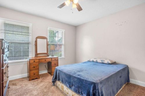 582 Shr Rd, Lithonia GA 30058-5991 exterior